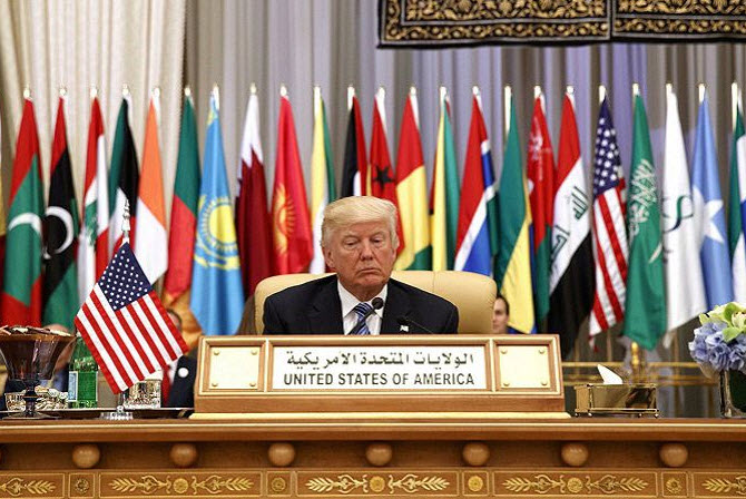 trumphexago